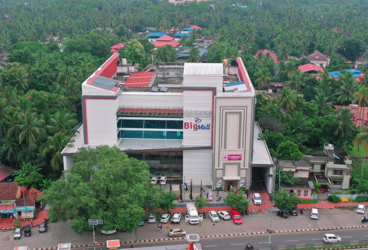 Hotel Bigmall Residency Kannangad Exteriér fotografie