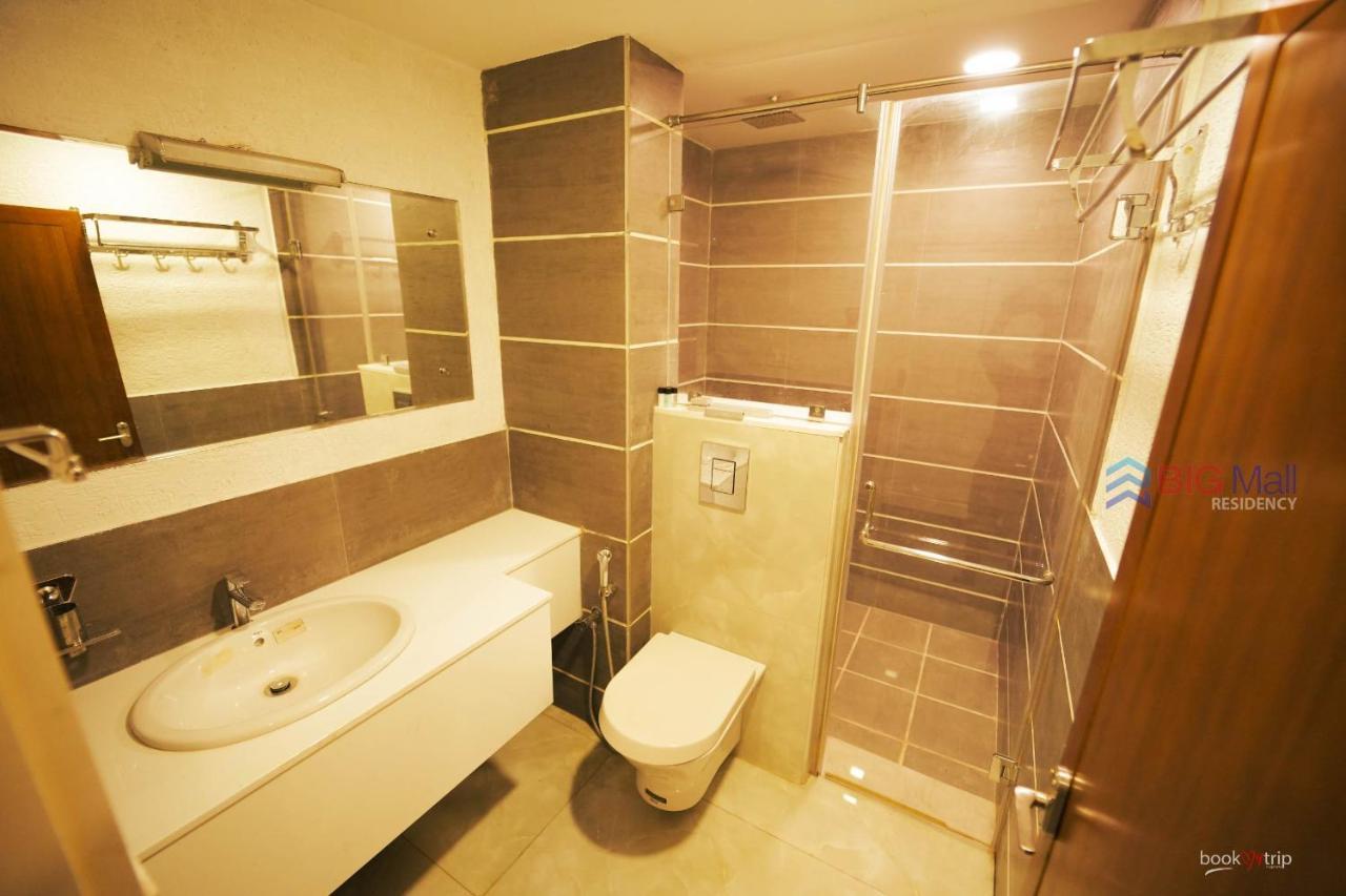 Hotel Bigmall Residency Kannangad Exteriér fotografie