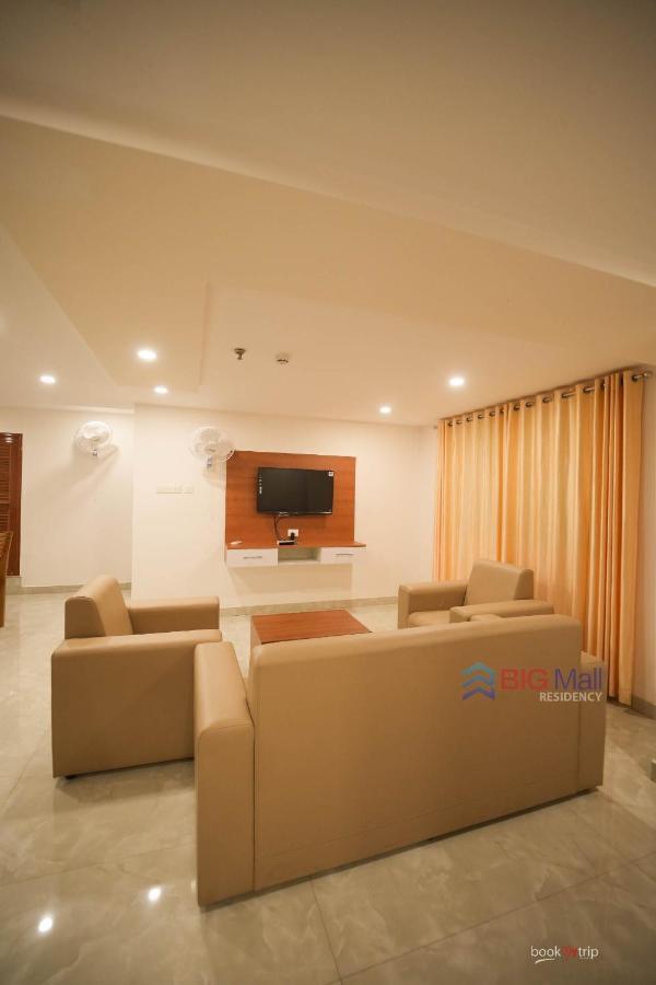 Hotel Bigmall Residency Kannangad Exteriér fotografie