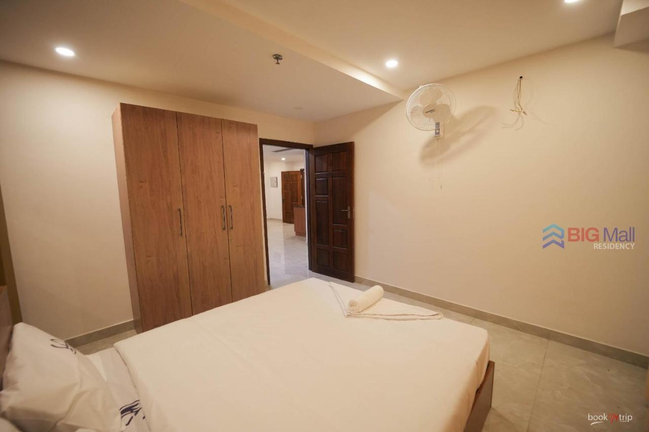 Hotel Bigmall Residency Kannangad Exteriér fotografie